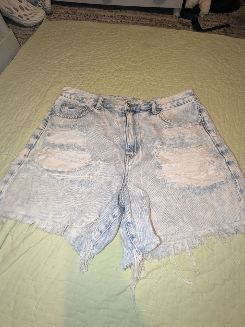 American Eagle Outfitters Light Wash Distressed Jean Shorts